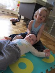 Viens ici que je m'occupe de toi !