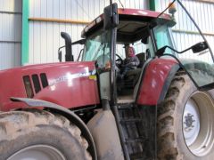 Dans le gros tracteur !, mar. 2011 Dans le gros tracteur !