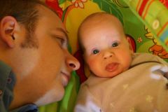 M'embête pas, je joue avec Papa !