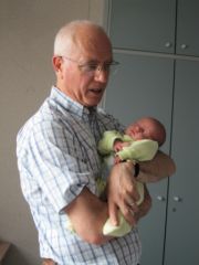 Et dans les bras de Papapou !